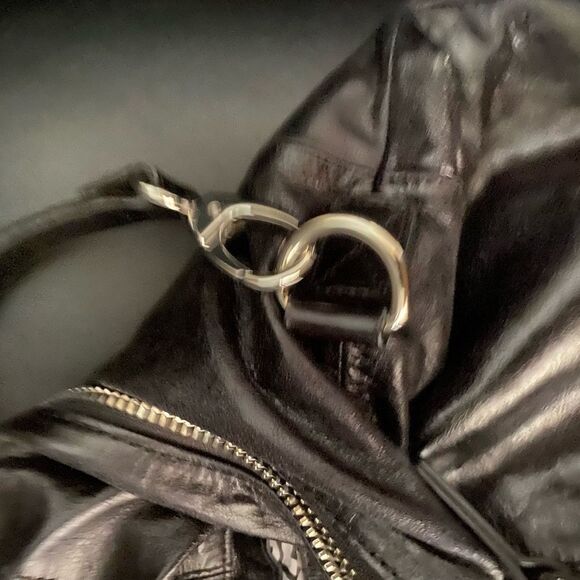 Auth HOBO‎ BAG nwt leather purse. There is a matching wallet & key card SEE ALL - Picture 10 of 16